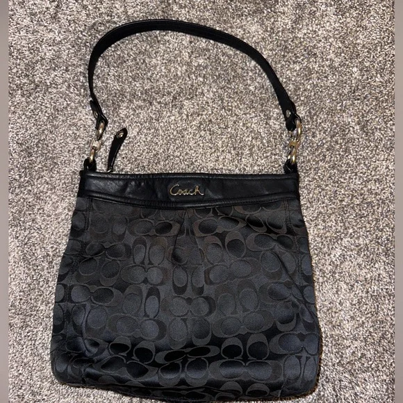 Coach bag with strap - Picture 2 of 4